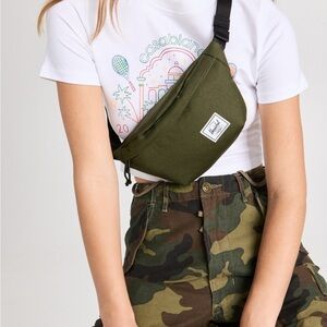 Herschel Supply Company Classic Waist Pack in Olive Green